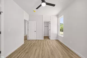 223 Oak St, Clinton, SC 29325 - Photo 14