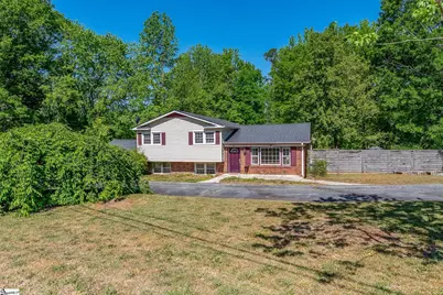 100 Woodburn Drive, Taylors, SC 29687 - Photo 1