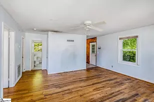 2 Kitty Ln, Taylors, SC 29687 - Photo 8