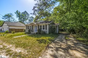 2 Kitty Ln, Taylors, SC 29687 - Photo 2