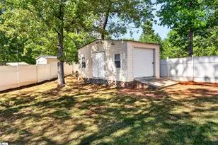 137 S Manley Dr, Taylors, SC 29687 - Photo 30