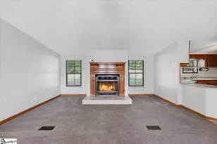 554 Berry Shoals Rd, Duncan, SC 29334 - Photo 6