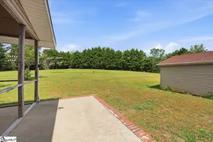 554 Berry Shoals Rd, Duncan, SC 29334 - Photo 32