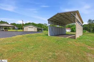 554 Berry Shoals Rd, Duncan, SC 29334 - Photo 36