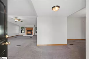 554 Berry Shoals Rd, Duncan, SC 29334 - Photo 4