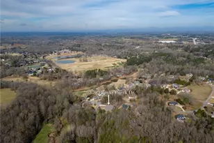 3703 Rocky Creek Dr, Seneca, SC 29678 - Photo 36