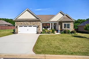 205 Cedar Knl Wy, Greer, SC 29651 - Photo 2