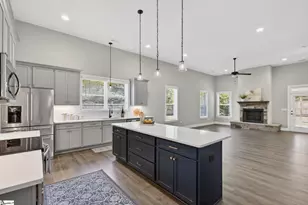 3 Clyburn Ln, Taylors, SC 29687 - Photo 8