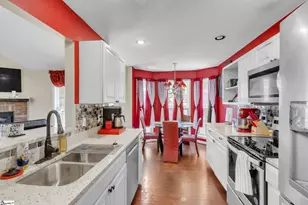 103 Pinebark Ln, Greenwood, SC 29649 - Photo 8