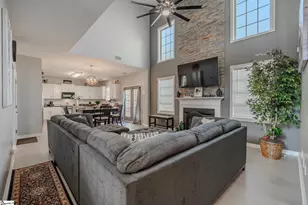 4 Ashwyn Ct, Simpsonville, SC 29680 - Photo 4