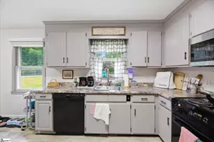 221 Bertha Dr, Anderson, SC 29625 - Photo 12