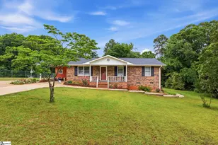 221 Bertha Dr, Anderson, SC 29625 - Photo 2