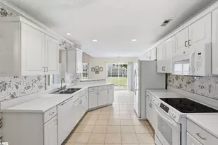 69 Arbours W Ln, Moore, SC 29369 - Photo 6