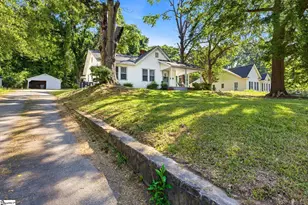 524 Church St, Laurens, SC 29360 - Photo 6