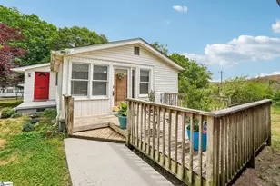 429 Liberty Hill Rd, Greer, SC 29651 - Photo 2