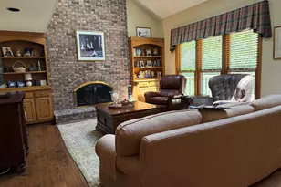 715 N Almond Dr, Simpsonville, SC 29681 - Photo 12