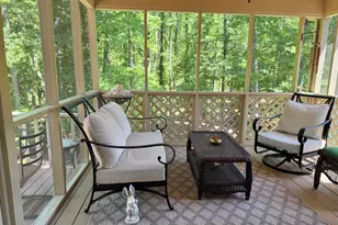 715 N Almond Dr, Simpsonville, SC 29681 - Photo 18