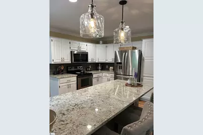 715 N Almond Drive, Simpsonville, SC 29681 - Photo 4