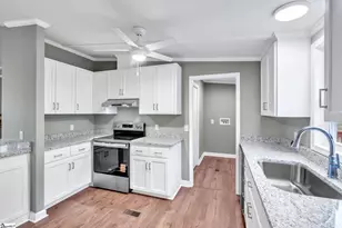 423 Valleybrook Ln, Greer, SC 29651 - Photo 10