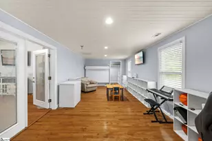 607 Sumter St, Greenville, SC 29617 - Photo 8