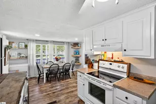 210 Sunnyside Dr, Greer, SC 29651 - Photo 10