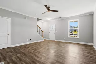 658 Duncan Station Dr, Duncan, SC 29334 - Photo 2