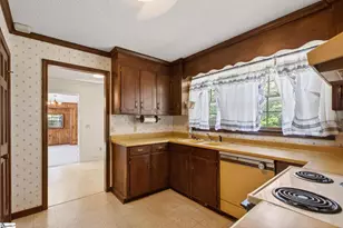 306 Hamby Dr, Mauldin, SC 29607 - Photo 16