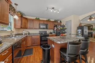 610 Chastine Dr, Spartanburg, SC 29301 - Photo 14