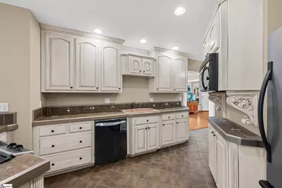 709 W Main Street, Pickens, SC 29671 - Photo 14