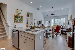 305 Stoneygate Wy, Greenville, SC 29605 - Photo 8