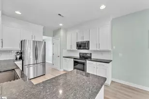 124 Garfield Ln, Simpsonville, SC 29681 - Photo 6
