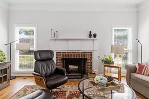 109 E Hypericum Ln, Greenville, SC 29615 - Photo 10