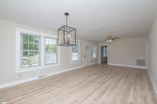117 Taylors Rd, Taylors, SC 29687 - Photo 2