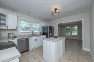 117 Taylors Rd, Taylors, SC 29687 - Photo 6