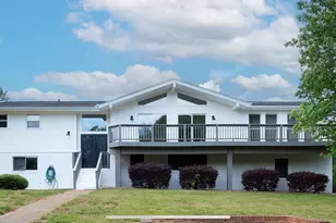 2 Buckhorn Dr, Greenville, SC 29609 - Photo 1