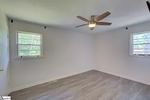 4 Darby Ct, Taylors, SC 29687 - Photo 16