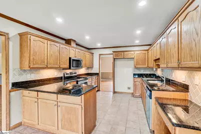 506 Silver Ridge Drive, Greer, SC 29651 - Photo 8