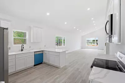 1081 Country Club Road, Pickens, SC 29671 - Photo 6