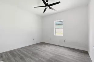 1081 Country Club Rd, Pickens, SC 29671 - Photo 12