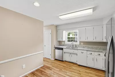 111 Village Court, Greer, SC 29651 - Photo 8
