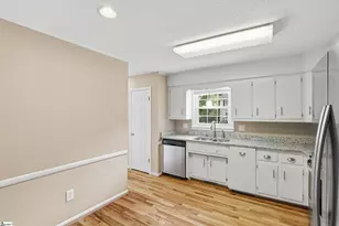 111 Village Ct, Greer, SC 29651 - Photo 8