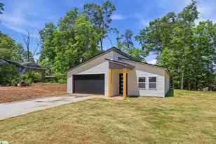 1077 Country Club Rd, Pickens, SC 29671 - Photo 2