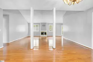 1100 Charter Oak Dr, Taylors, SC 29687 - Photo 2