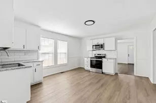 12 Waco St, Greenville, SC 29611 - Photo 8
