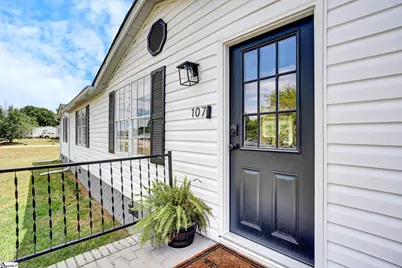 107 Floral Wood Way, Pelzer, SC 29669 - Photo 2