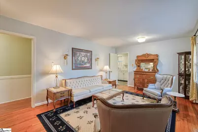 137 Whittier Place, Spartanburg, SC 29303 - Photo 4