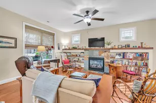 220 Catskill Dr, Taylors, SC 29687 - Photo 2