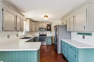713 Jameson Rd, Easley, SC 29640 - Photo 8