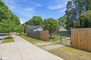 219 Sycamore Dr, Greenville, SC 29607 - Photo 30