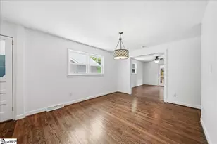 219 Sycamore Dr, Greenville, SC 29607 - Photo 8